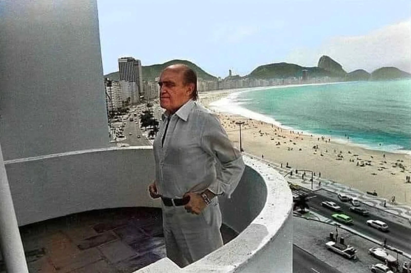 Oscar Niemeyer at his office in Copacabana